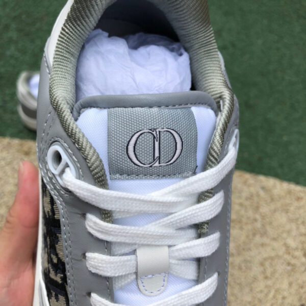 Dior Off-White - Image 6