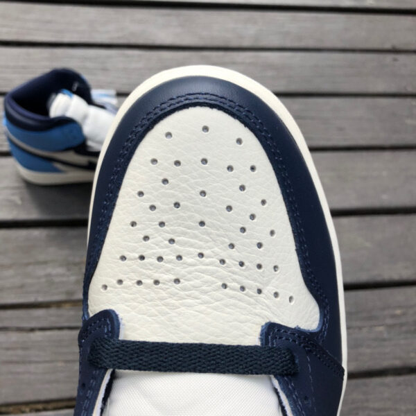 Obsidian North Carolina Air Jordan - Image 9