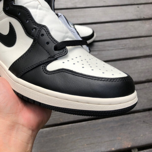 Mocha University Blue Air Jordan - Image 8