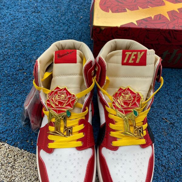 Thorn Rose Air Jordan - Image 2