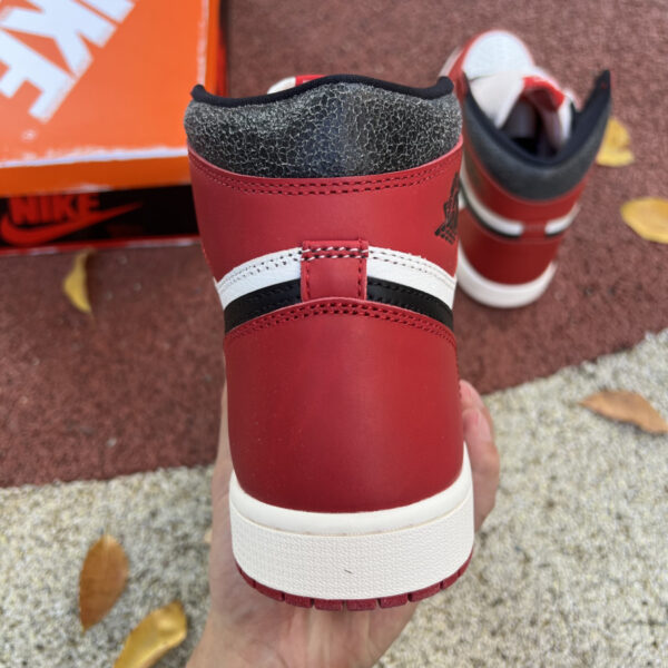 White Red Chicago Air Jordan - Image 18