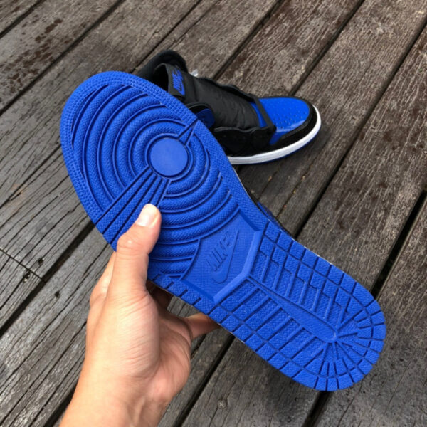 Black And Blue Air Jordan - Image 9