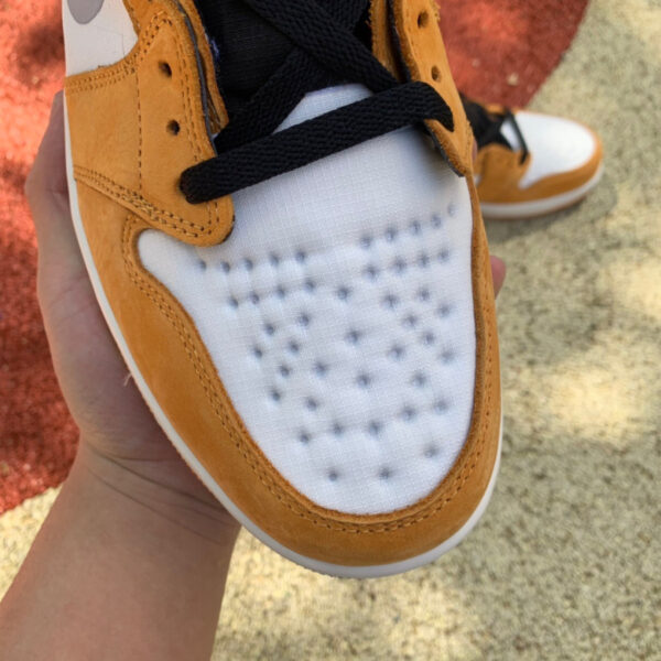 Wheat Black And White Yellow Air Jordan - Image 3