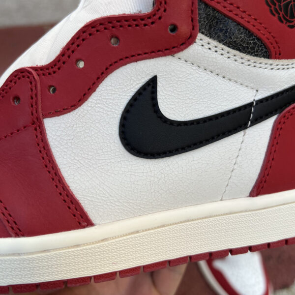 White Red Chicago Air Jordan - Image 14