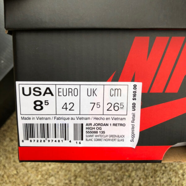 Six Crowns Green Air Jordan - Image 13