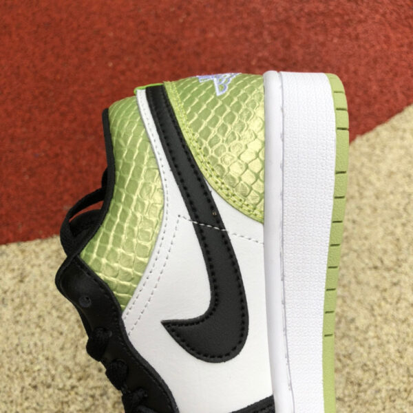 Vivid Green Snakeskin Air Jordan - Image 8