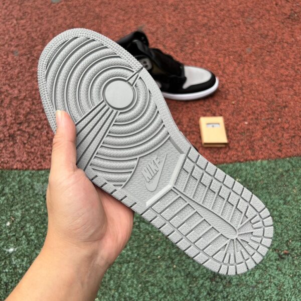 Black Silver Silk Air Jordan - Image 8