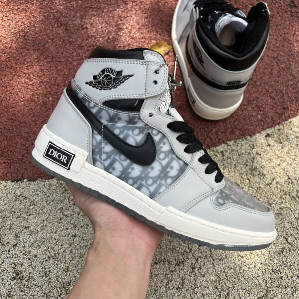 Dior - Image 12