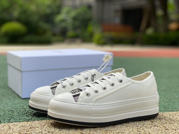Dior White  Dior Walkn'