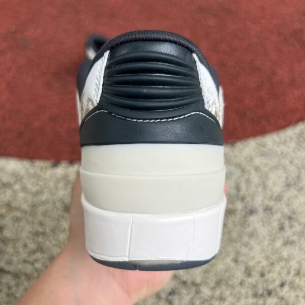 White And Red Air Jordan - Image 8