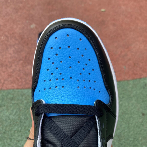 North Carolina Blue And Black Toe Air Jordan - Image 9