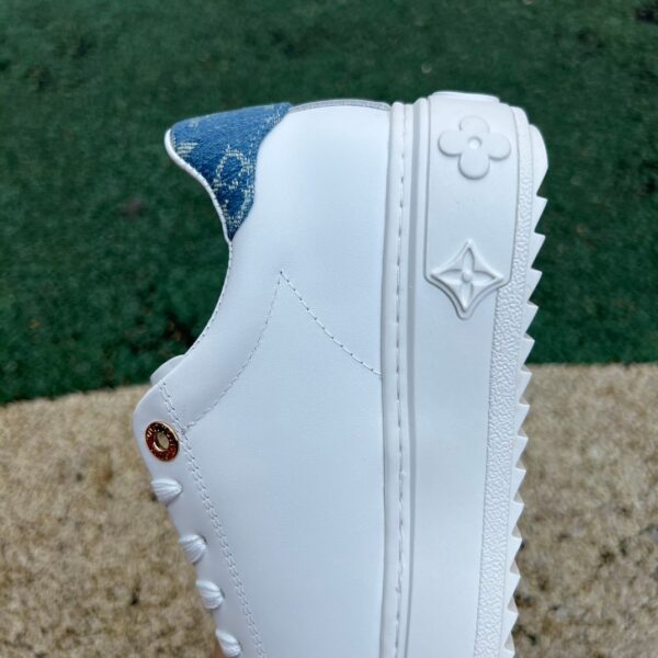 LOUIS VUITTON Time Out Cowhide White Blue - Image 7
