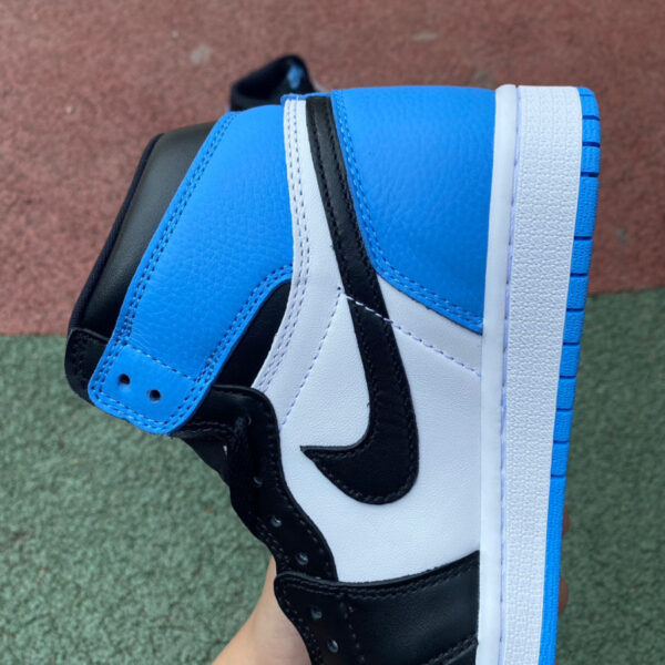 North Carolina Blue And Black Toe Air Jordan - Image 8