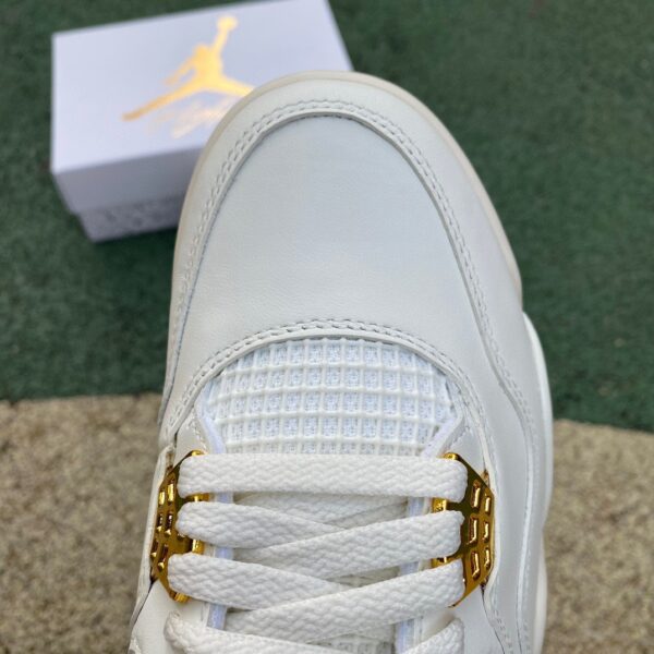 AJ4amm ore white brown A Ma Maniere x Jordan violet brown FZ4810-001 - Image 16