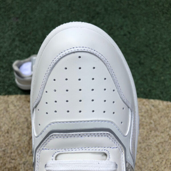 Dior Gray And White - Image 6