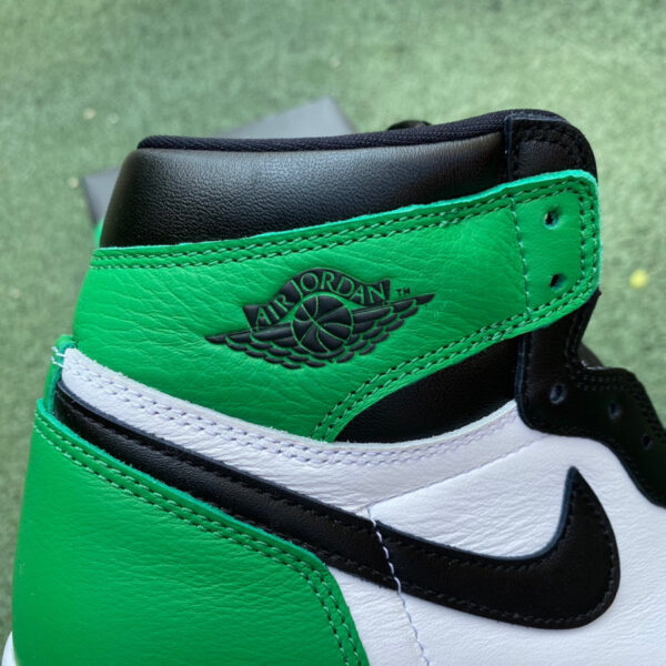 Black And White Green Air Jordan - Image 8