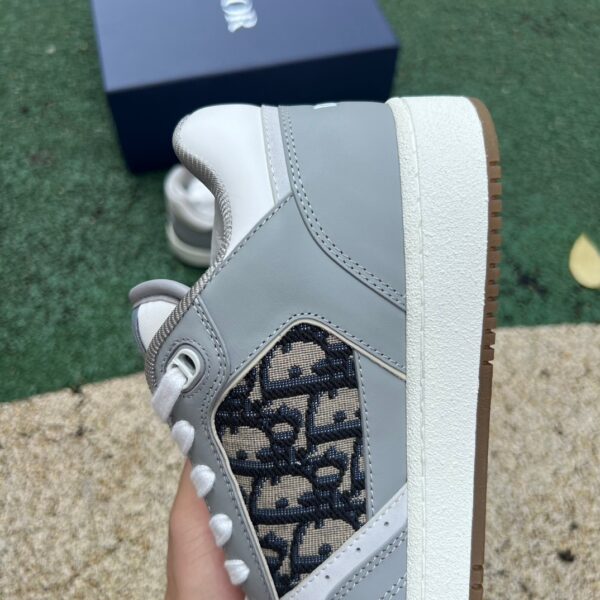 DIOR B27 Low-Top Sneakers Gray and White - Image 6