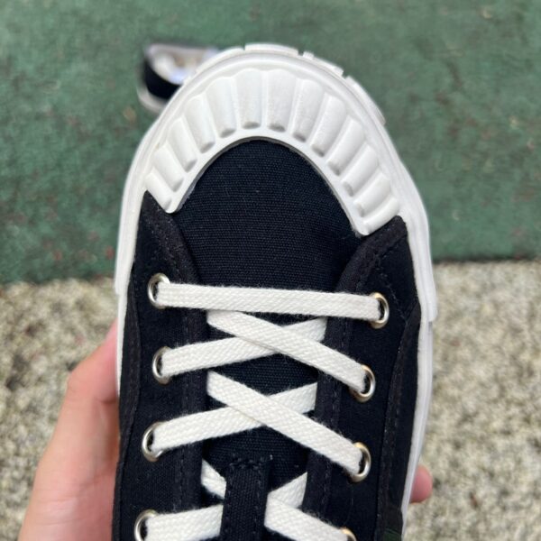 Gucci Canvas Shoes Black and Red - Image 2