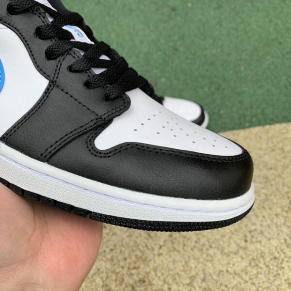 Black And White Blue Air Jordan - Image 4