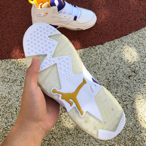 Flight Club Air Jordan - Image 7