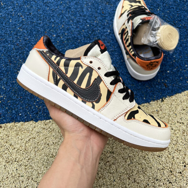 Tiger Pattern Air Jordan - Image 4