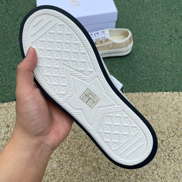 Dior White Gold  Dior Walkn - Image 3