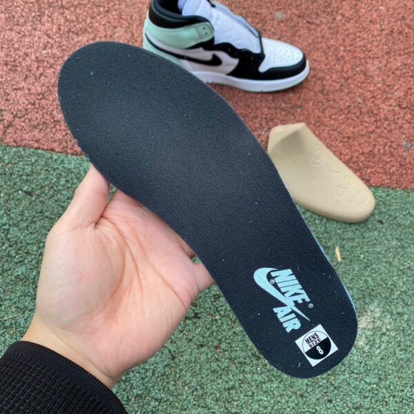Green Black And White Air Jordan - Image 2