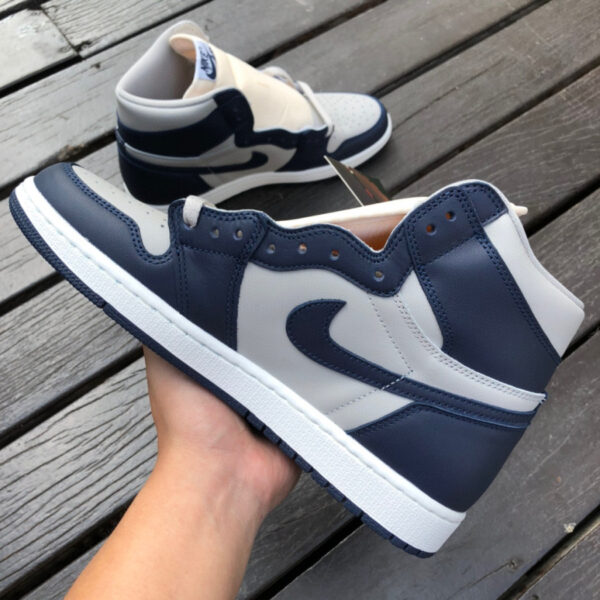 Georgetown White Blue Gray Air Jordan - Image 3