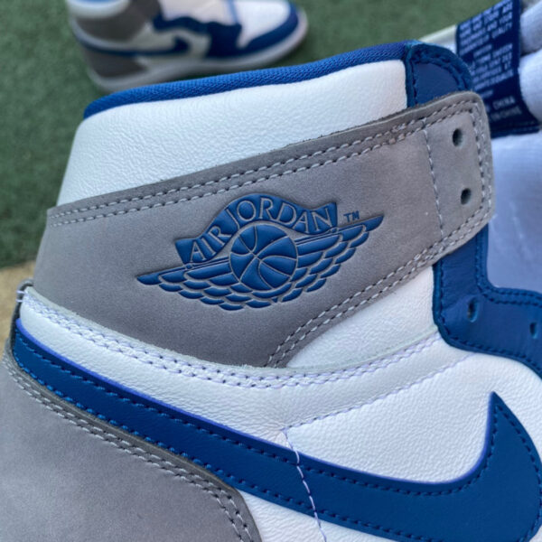 White Gray Blue Air Jordan - Image 3