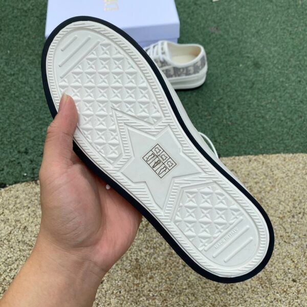 Dior White Gray  Dior Walkn - Image 4