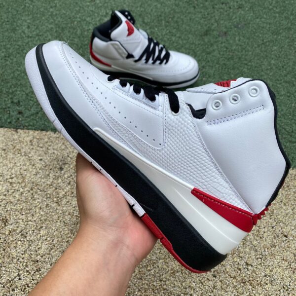 White Red Air Jordan - Image 3