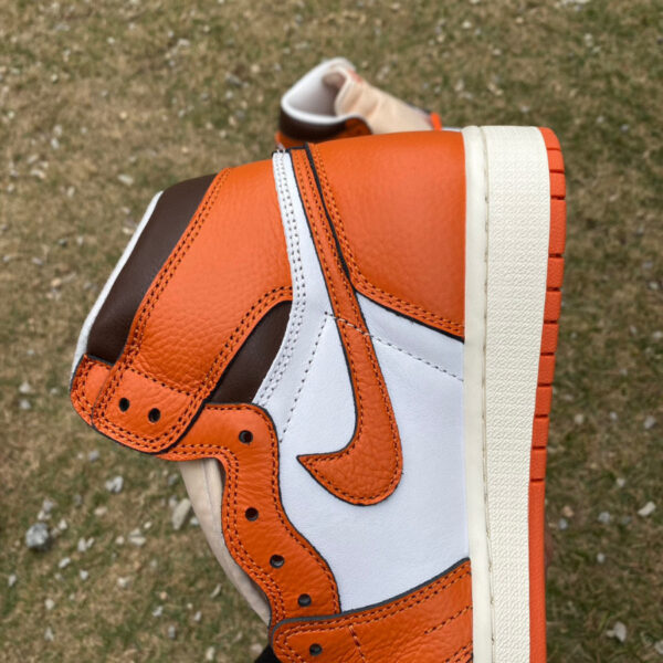 Small Buckle Hermès Orange Air Jordan - Image 2