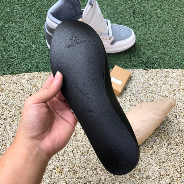 Gray And White Stealth Air Jordan - Image 3