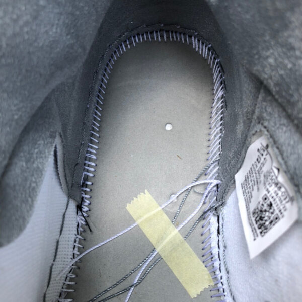 Gray And White Stealth Air Jordan - Image 4