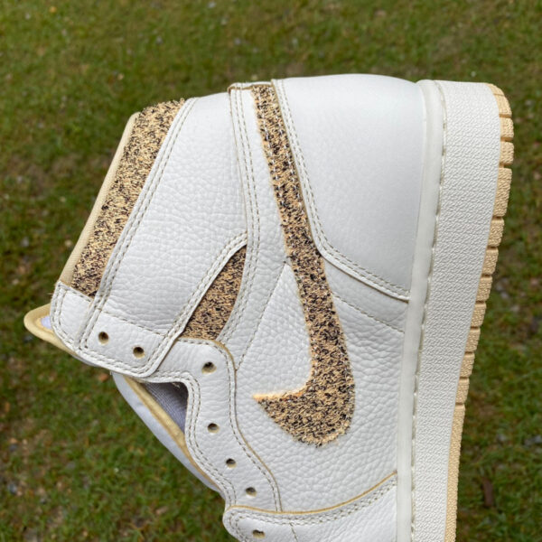 White Champagne Air Jordan - Image 2