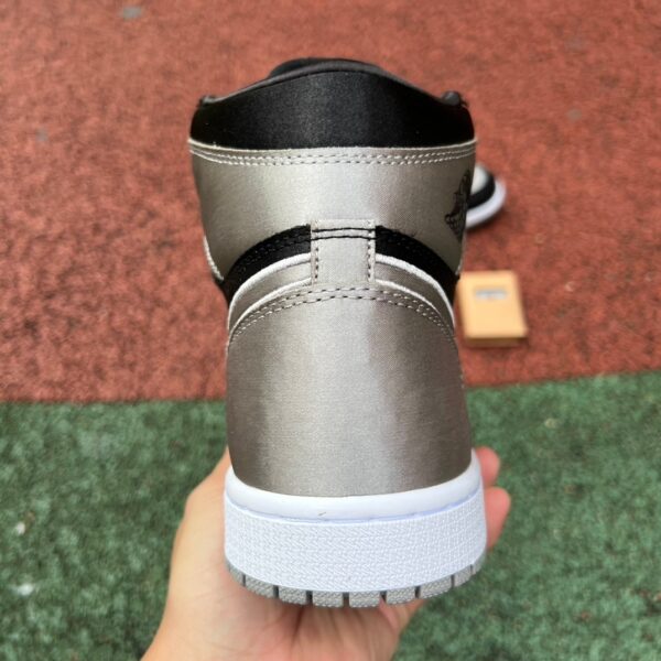 Black Silver Silk Air Jordan - Image 2
