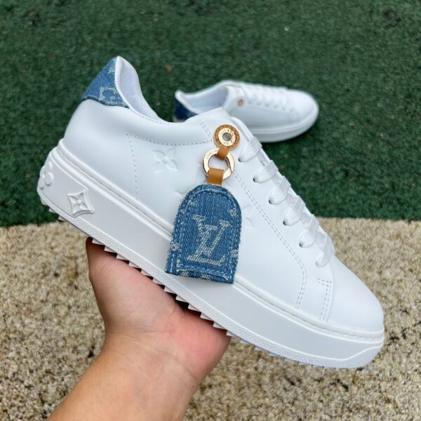 LOUIS VUITTON Time Out Cowhide White Blue - Image 3