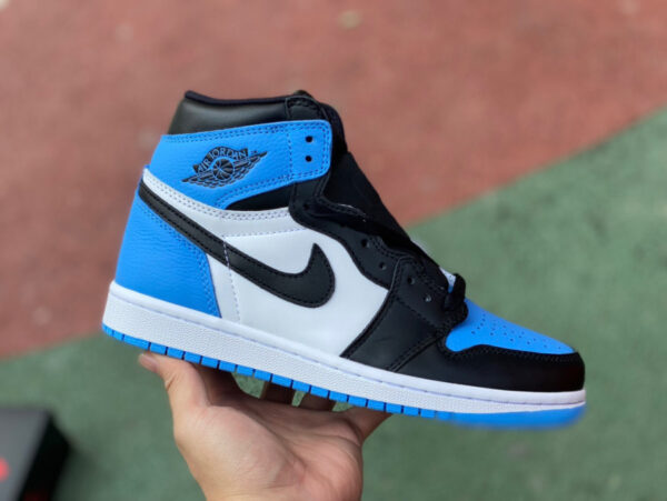 North Carolina Blue And Black Toe Air Jordan - Image 2