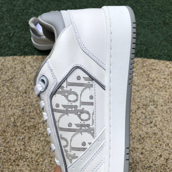 Dior Gray And White - Image 2