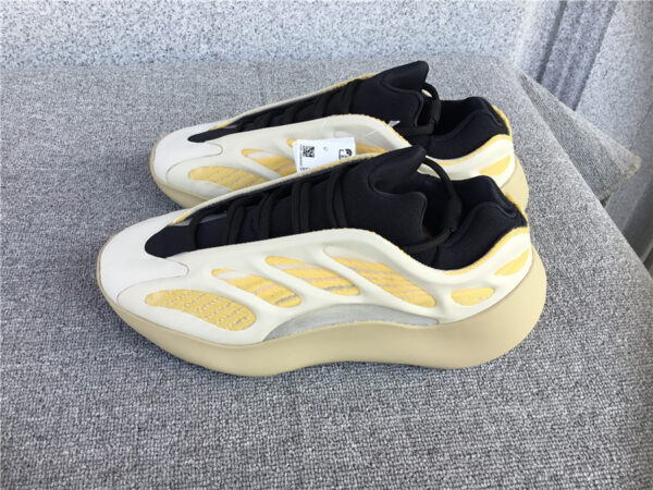Yeezy Boost Srphym Leaf Yellow - Image 20