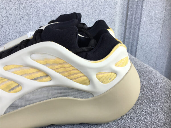 Yeezy Boost Srphym Leaf Yellow - Image 9