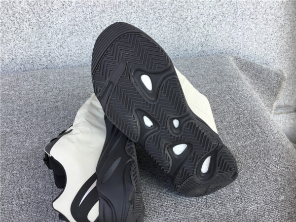 Yeezy Boost Infants 'Bone' - Image 3