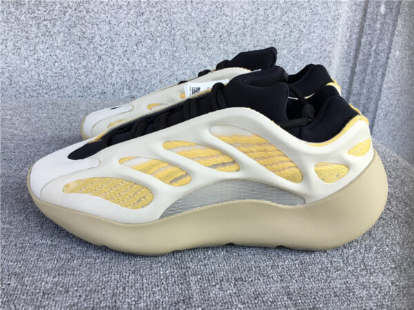 Yeezy Boost Srphym Leaf Yellow - Image 21