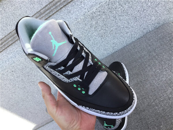 Air Jordan 3 Retro GS 'Green Glow' - Image 8