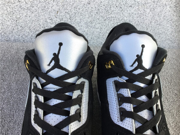 Air Jordan black and white manuscript - Image 4