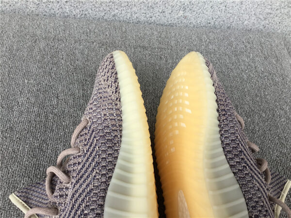 Yeezy Boost Ash Pearl - Image 11