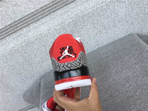 Air Jordan 3“Varsity Red - Image 13