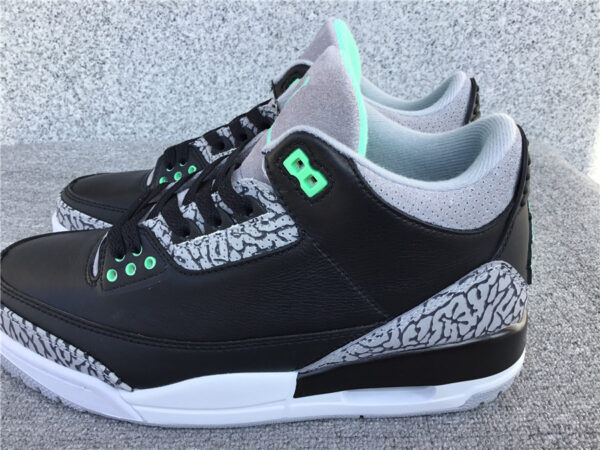 Air Jordan 3 Retro GS 'Green Glow' - Image 16