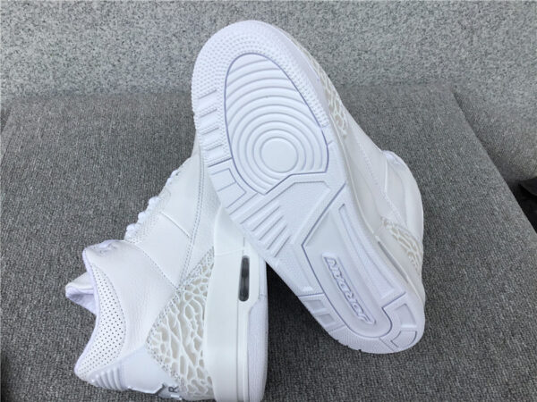 Air Jordan 3 Retro BG 'Triple White' - Image 4