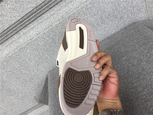 Air Jordan 'Palomino' - Image 2